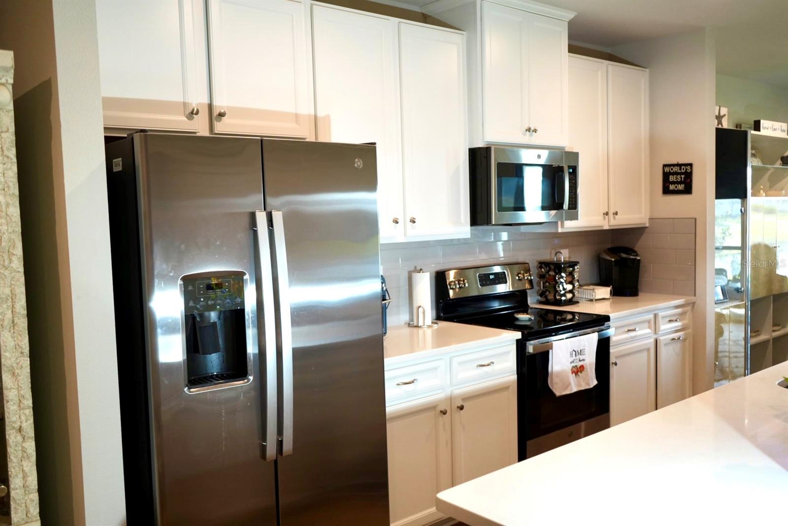 Listing photo id 13 for 16292 Lady Palm Drive