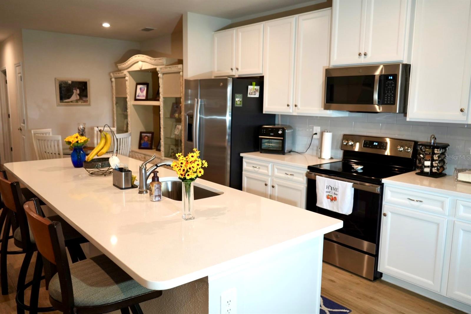 Listing photo id 16 for 16292 Lady Palm Drive