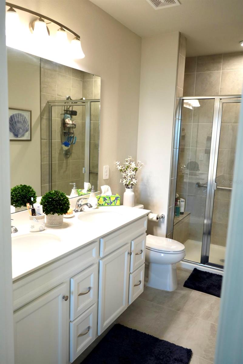 Listing photo id 35 for 16292 Lady Palm Drive