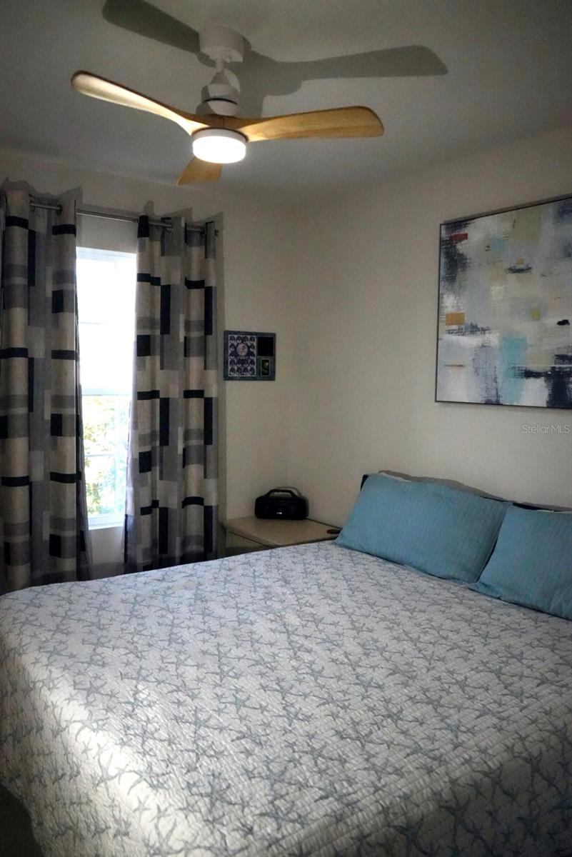 Listing photo id 44 for 16292 Lady Palm Drive