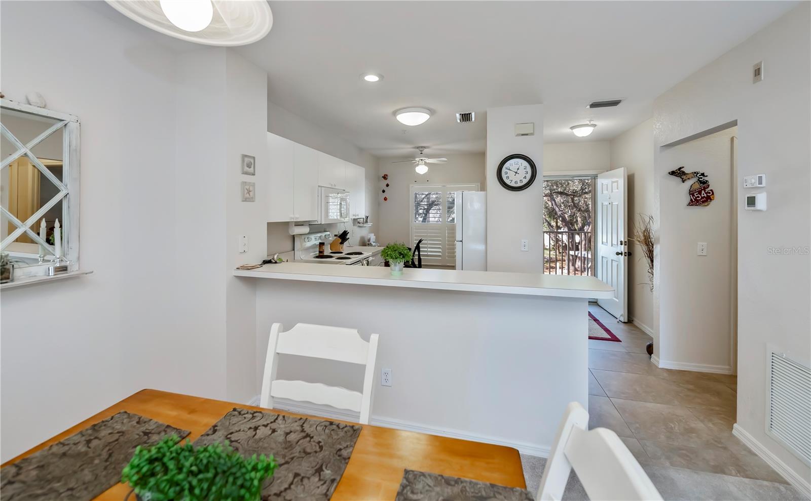 Image 14 of 71 For 19335 Water Oak Drive 202