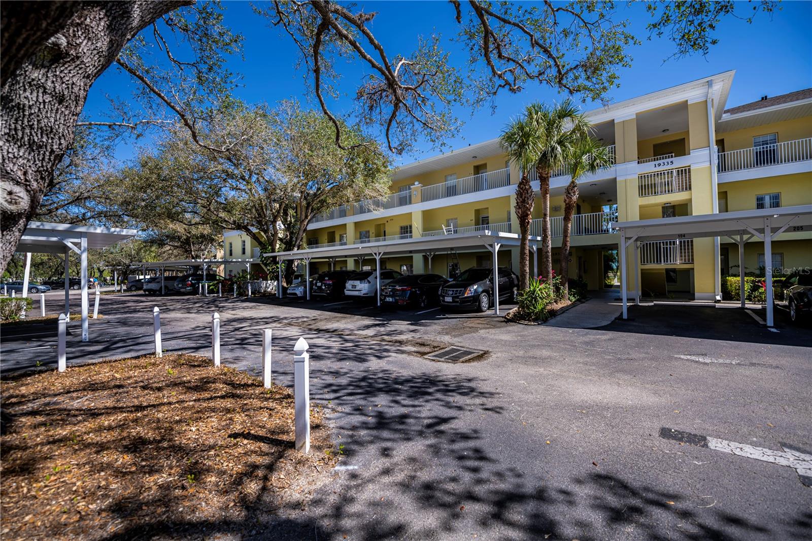 Image 2 of 71 For 19335 Water Oak Drive 202