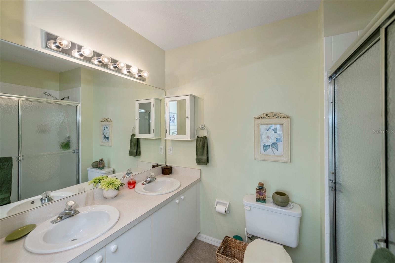 Image 27 of 71 For 19335 Water Oak Drive 202