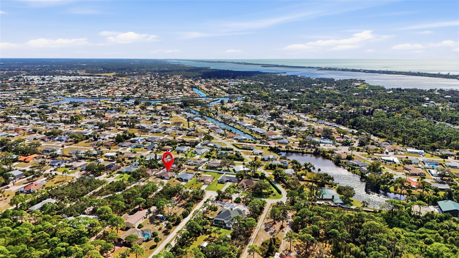 Image 2 of 39 For 1531 Keyway Road