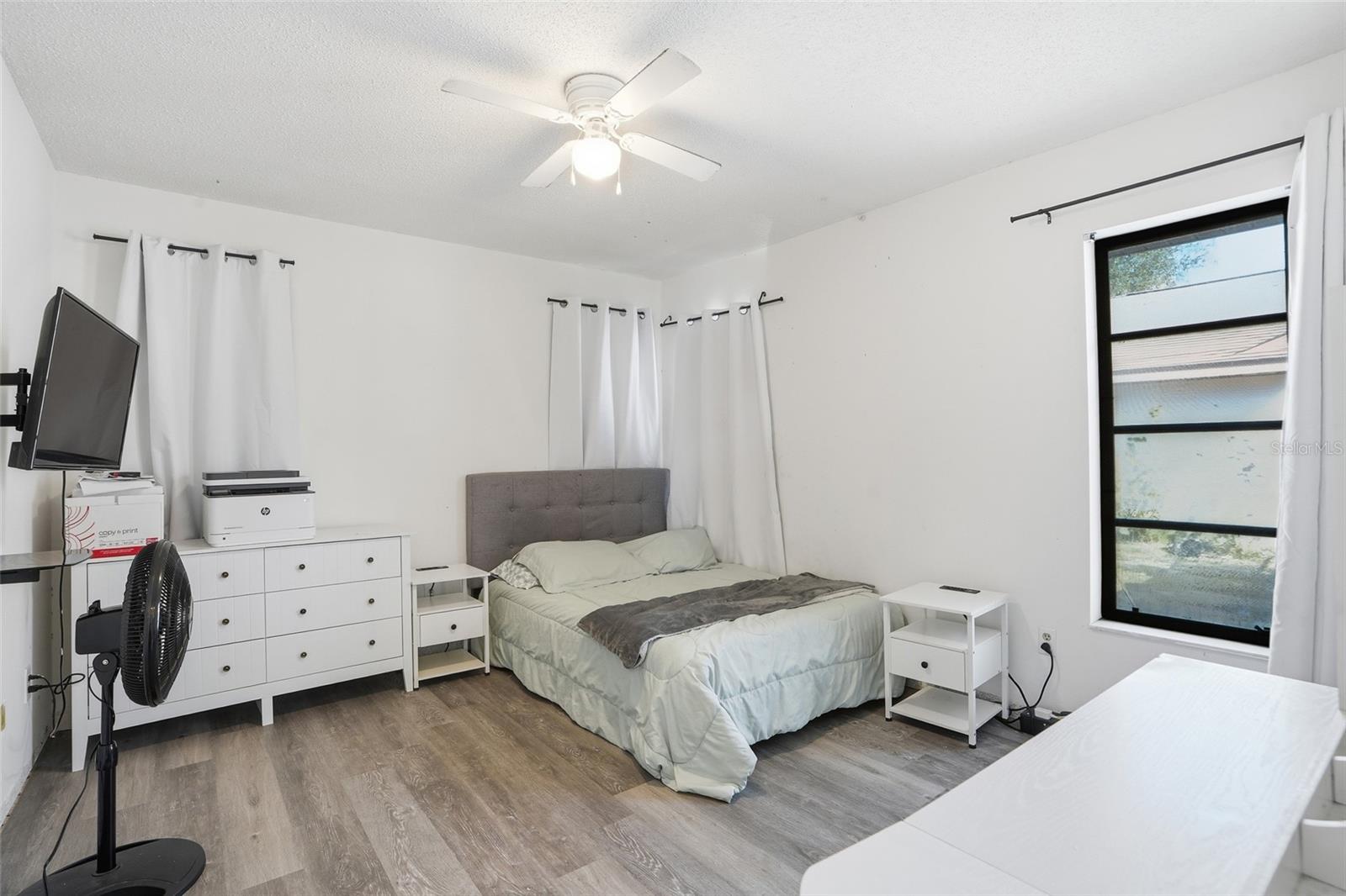 Image 20 of 39 For 1531 Keyway Road