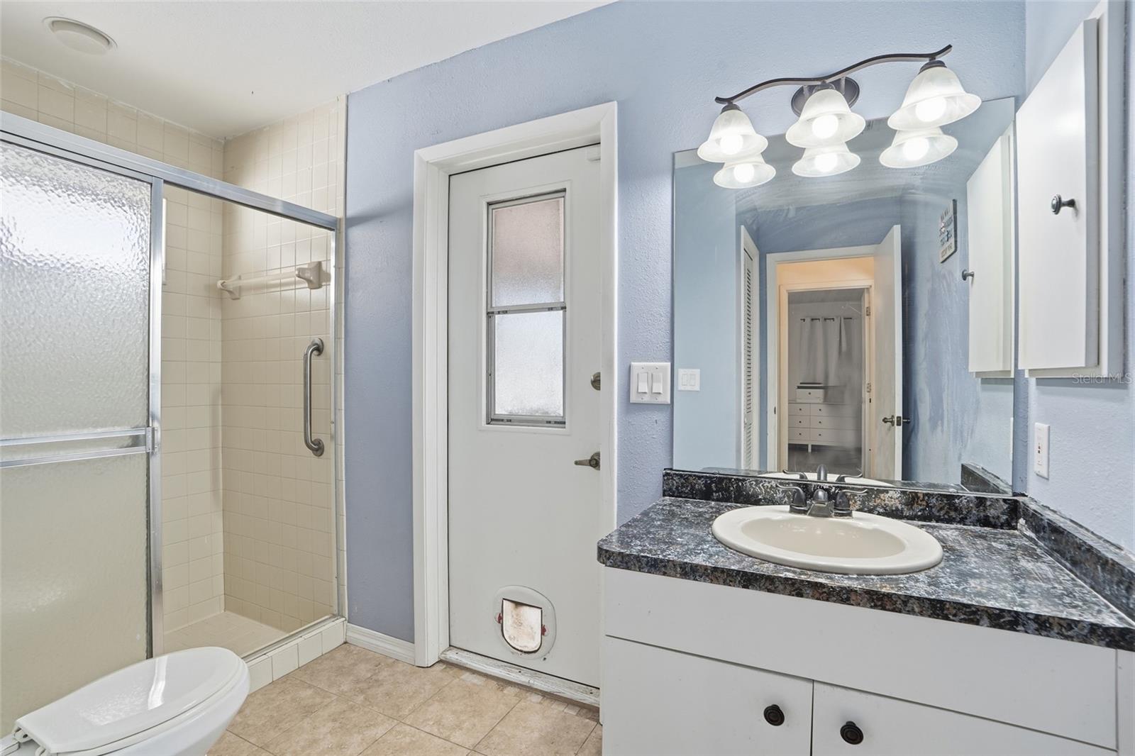 Image 22 of 39 For 1531 Keyway Road