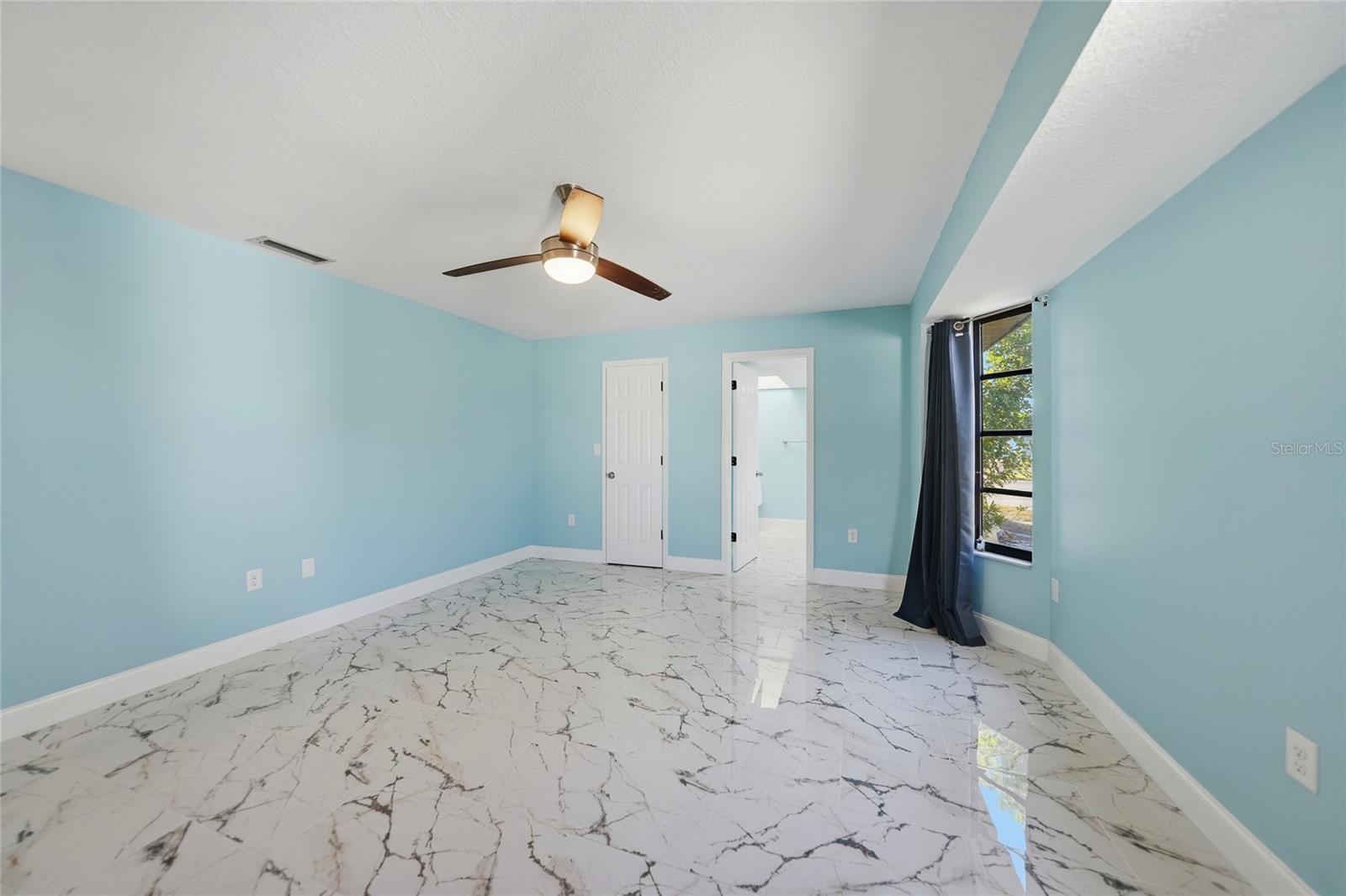 Image 23 of 36 For 19990 Midway Boulevard