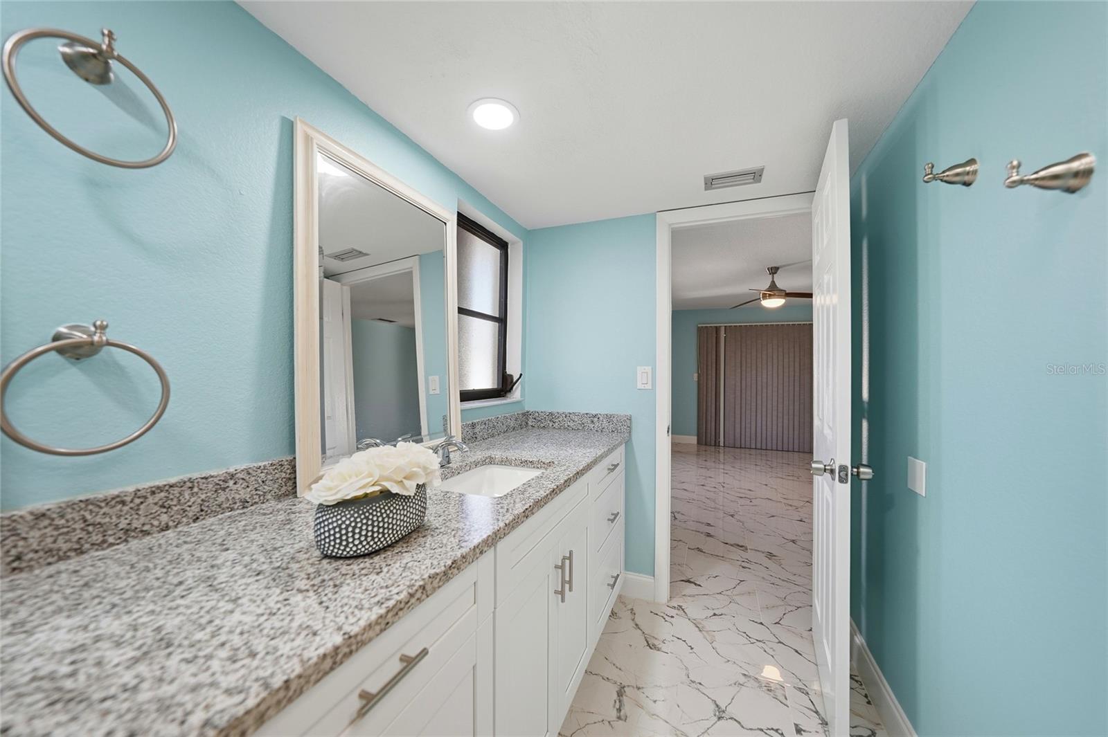 Image 27 of 36 For 19990 Midway Boulevard