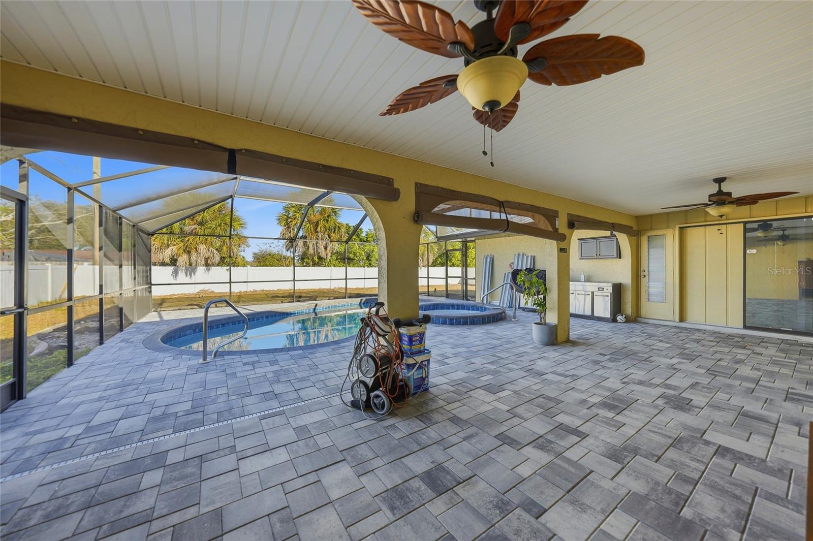 Image 29 of 36 For 19990 Midway Boulevard