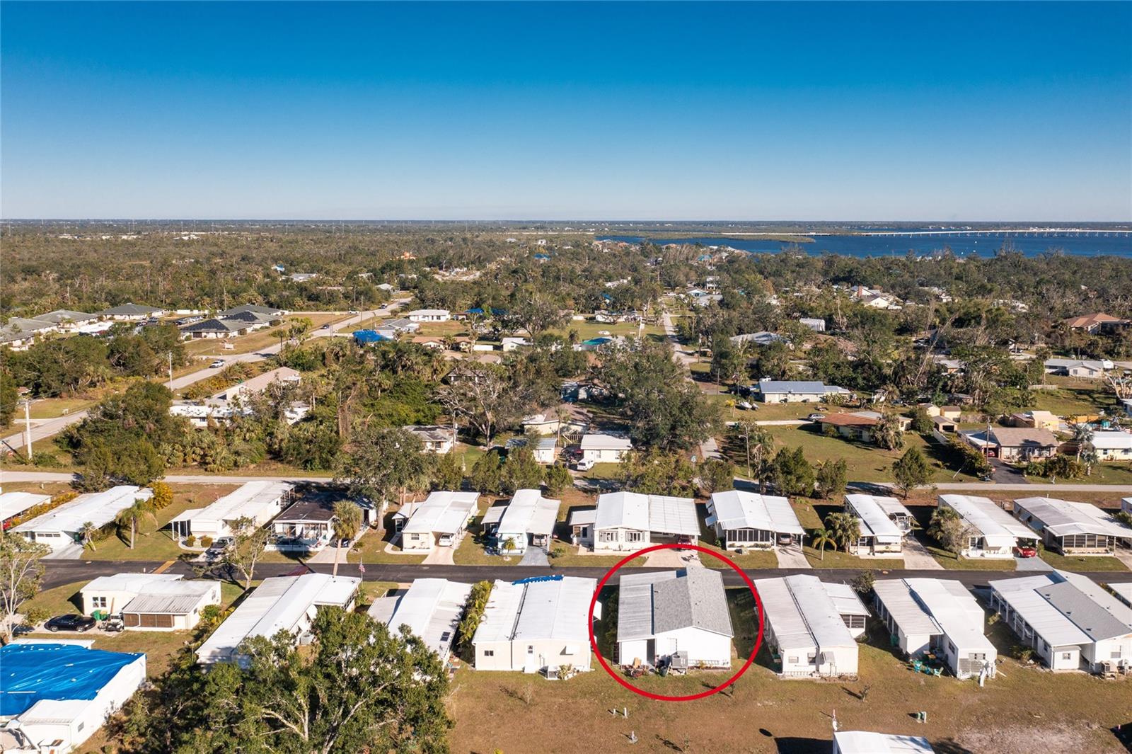 Image 30 of 34 For 24437 Harborview Road 62