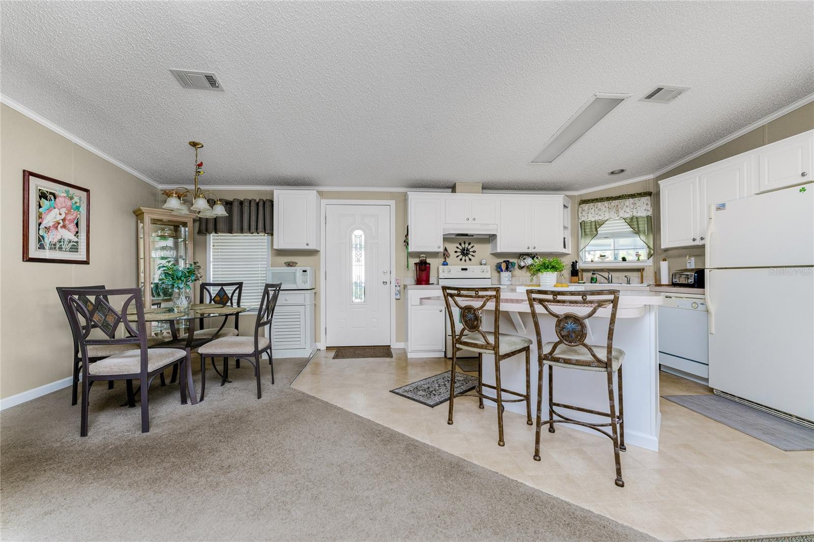 Image 4 of 34 For 24437 Harborview Road 62