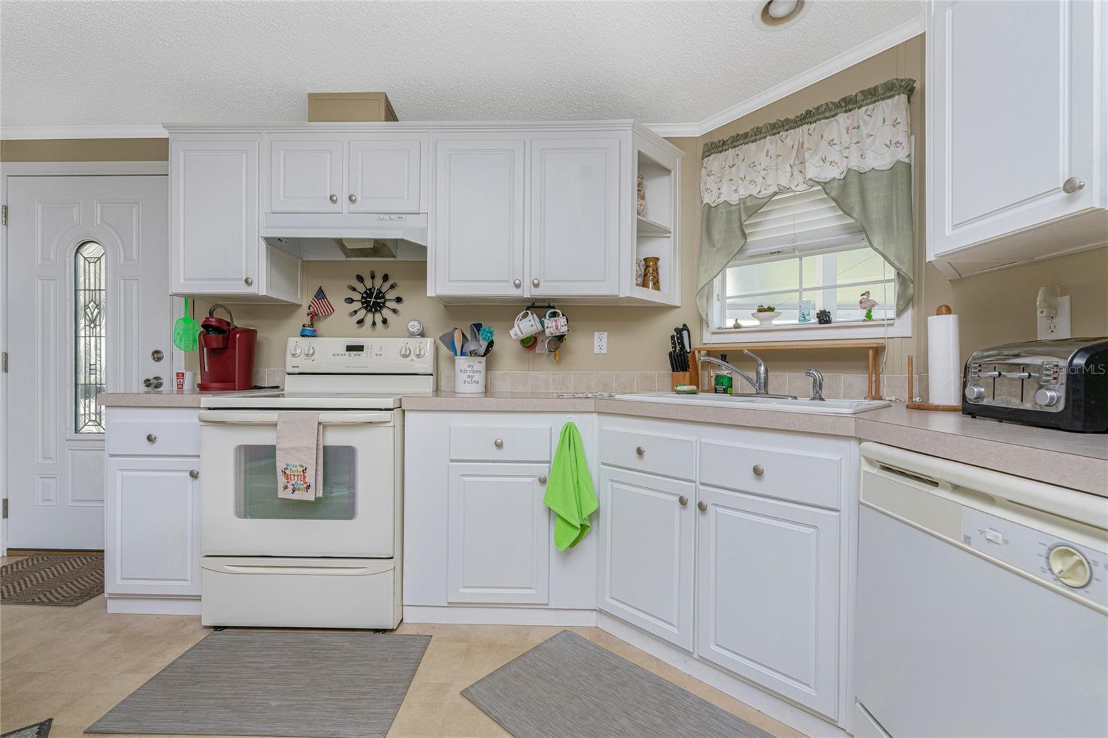 Image 6 of 34 For 24437 Harborview Road 62