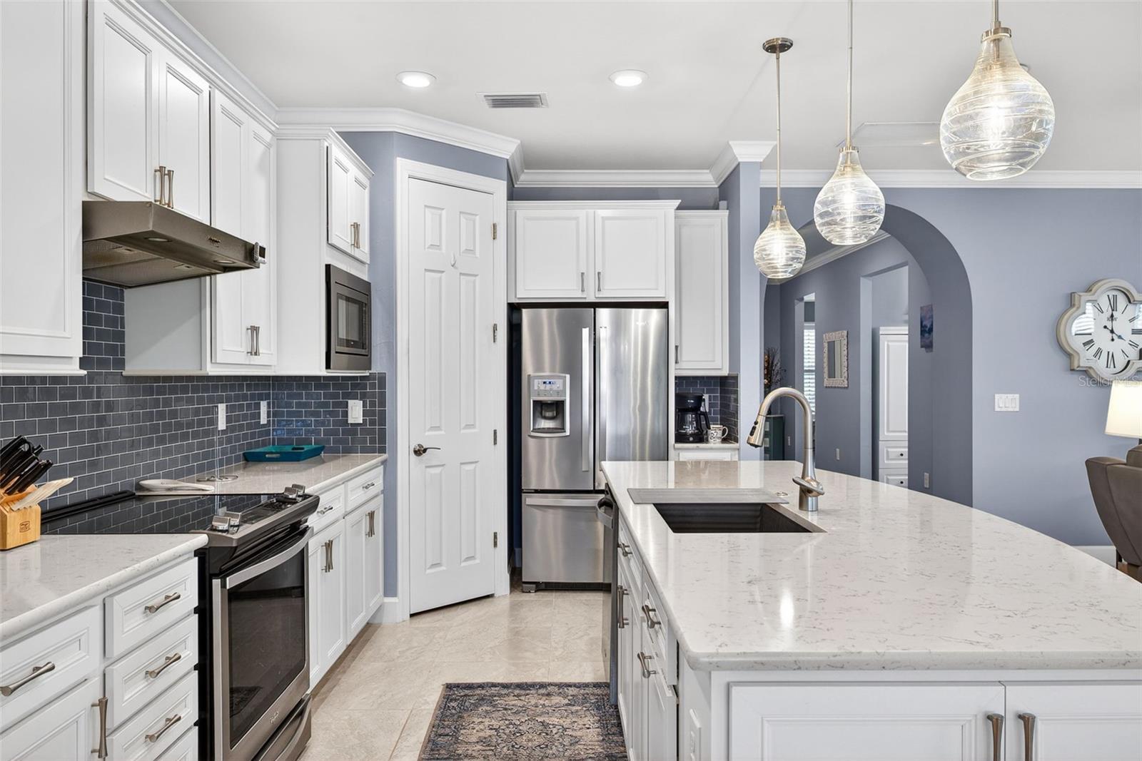 Image 13 of 33 For 1506 Hyssop Loop