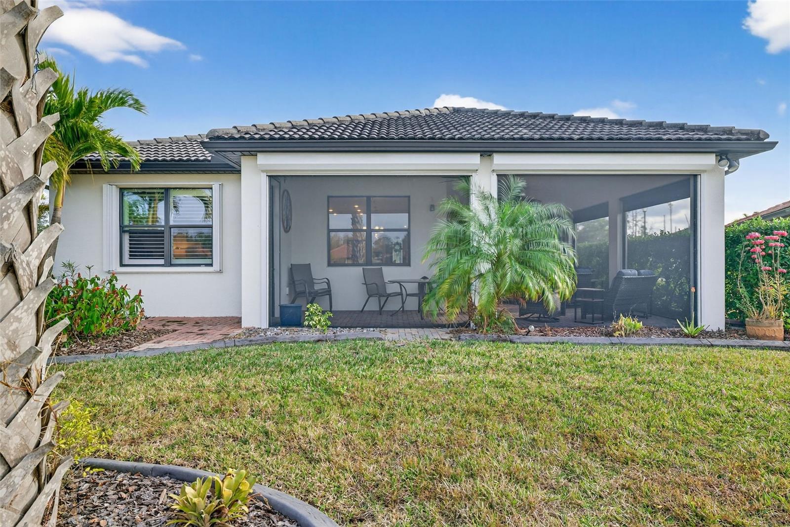 Image 20 of 33 For 1506 Hyssop Loop