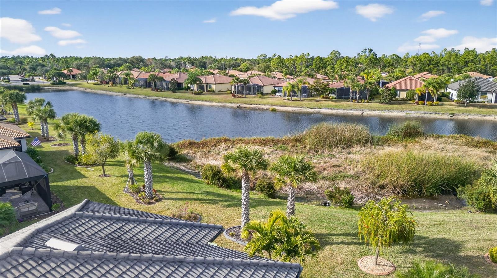 Image 32 of 33 For 1506 Hyssop Loop