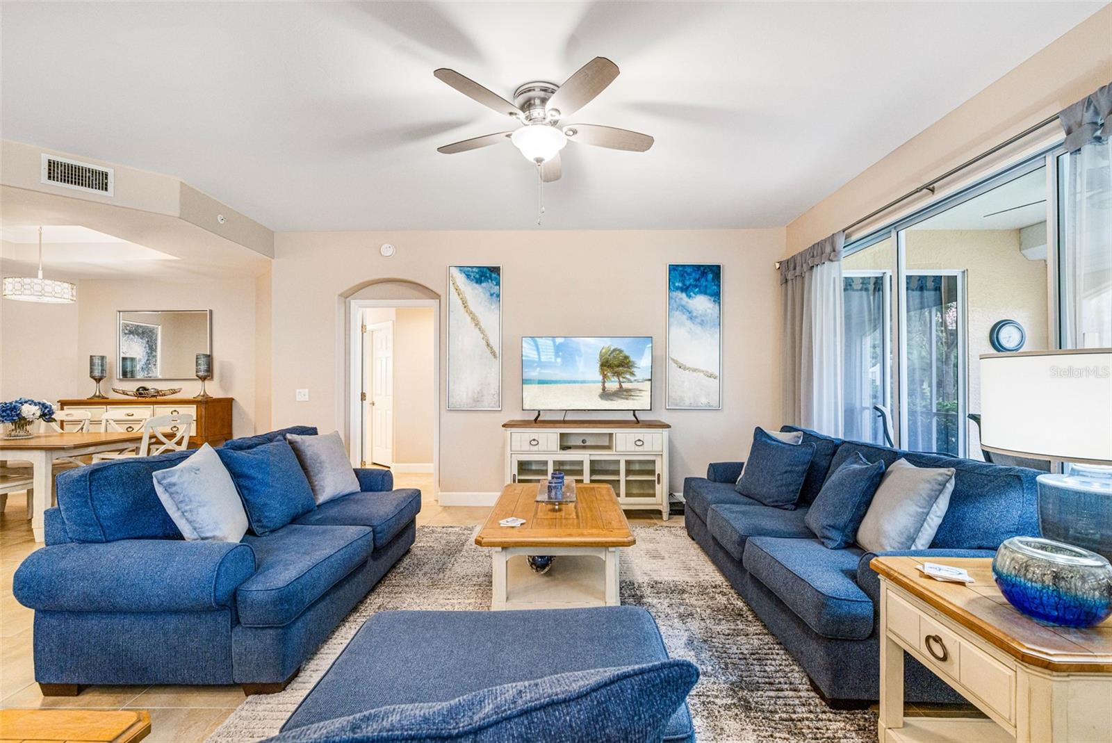 Listing photo id 12 for 3420 Sunset Key Circle B