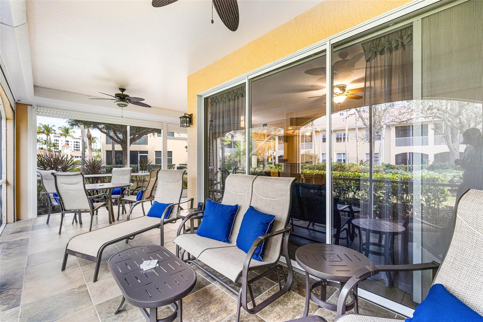 Listing photo id 27 for 3420 Sunset Key Circle B