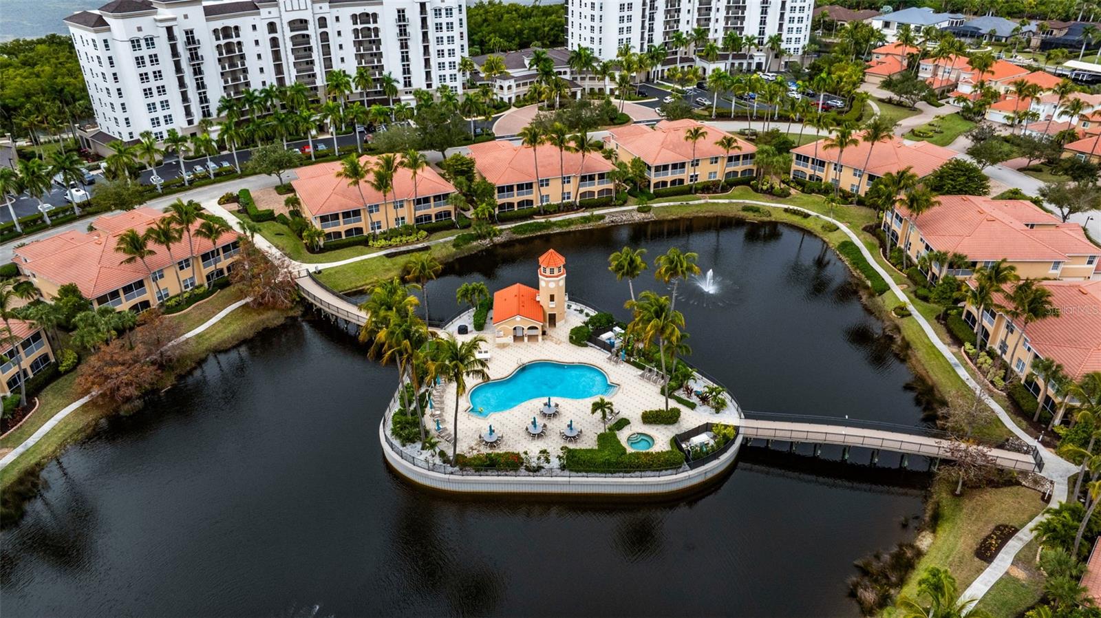 Listing photo id 33 for 3420 Sunset Key Circle B