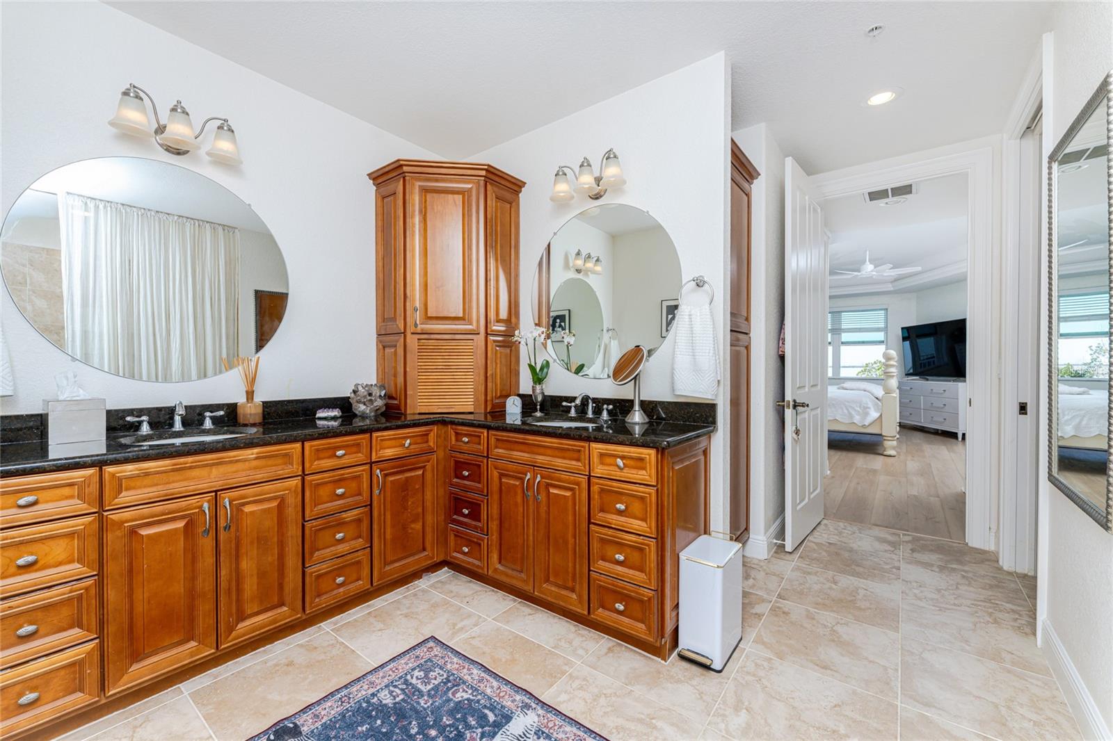 Image 12 of 36 For 95 Marion Court 135