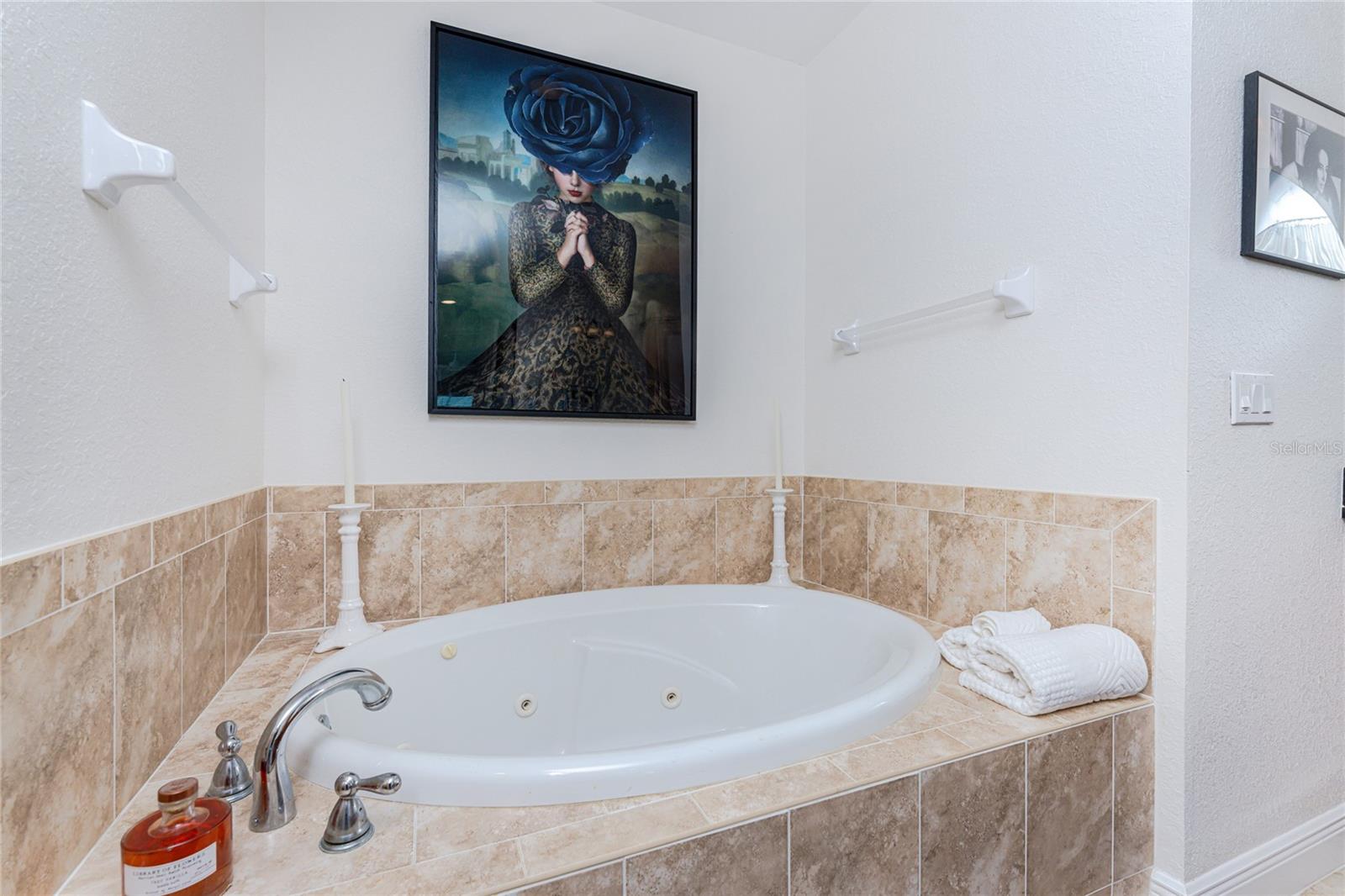 Image 14 of 36 For 95 Marion Court 135