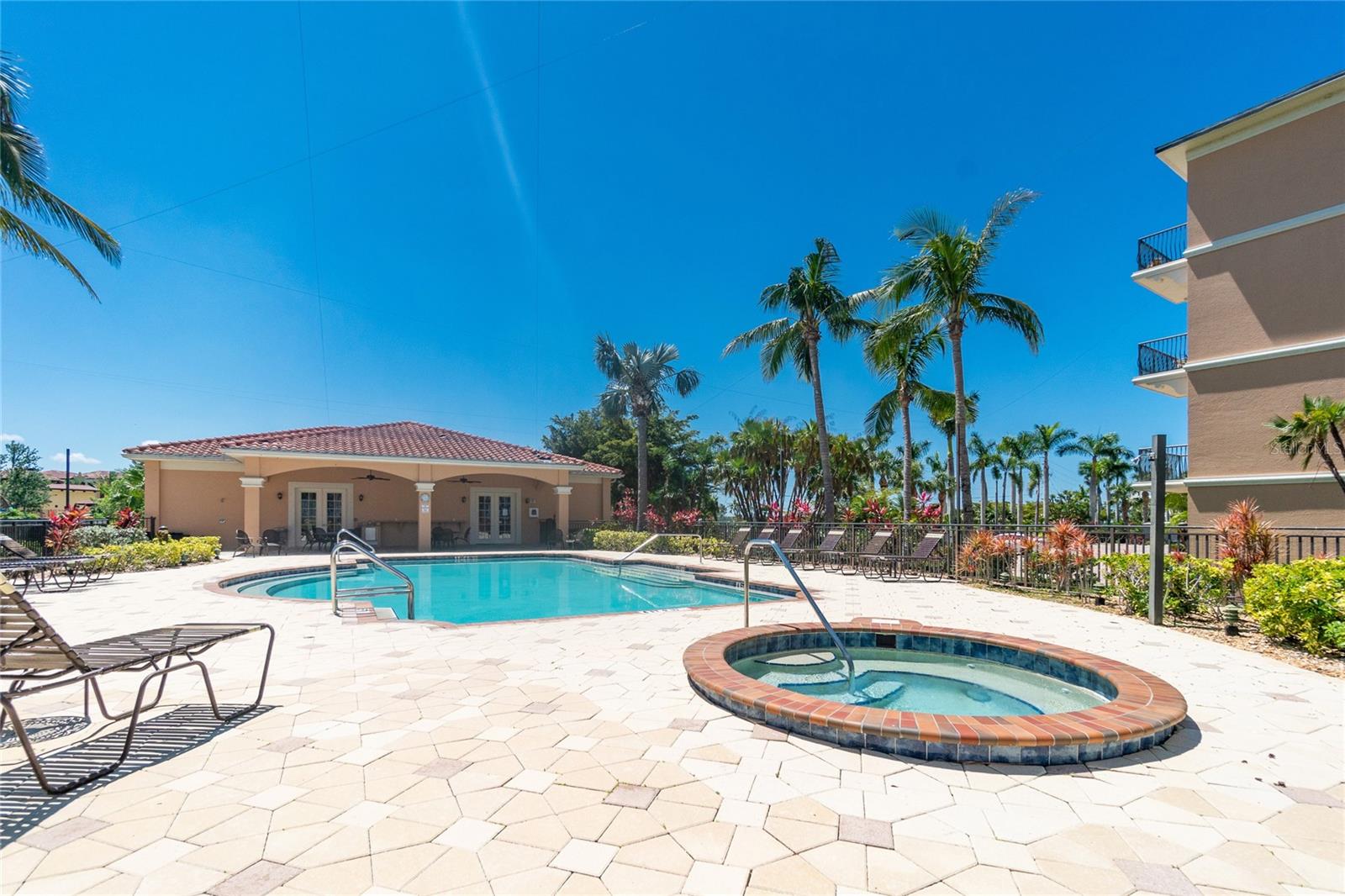 Image 25 of 36 For 95 Marion Court 135