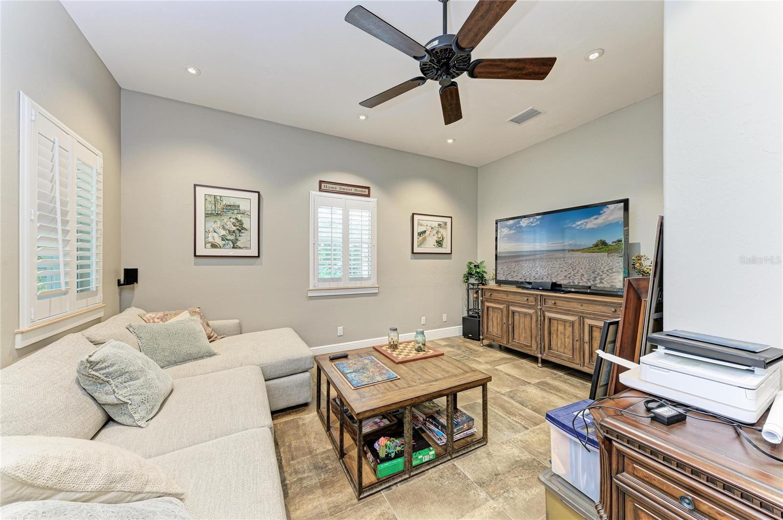 Image 31 of 98 For 39321 Washington Loop Road