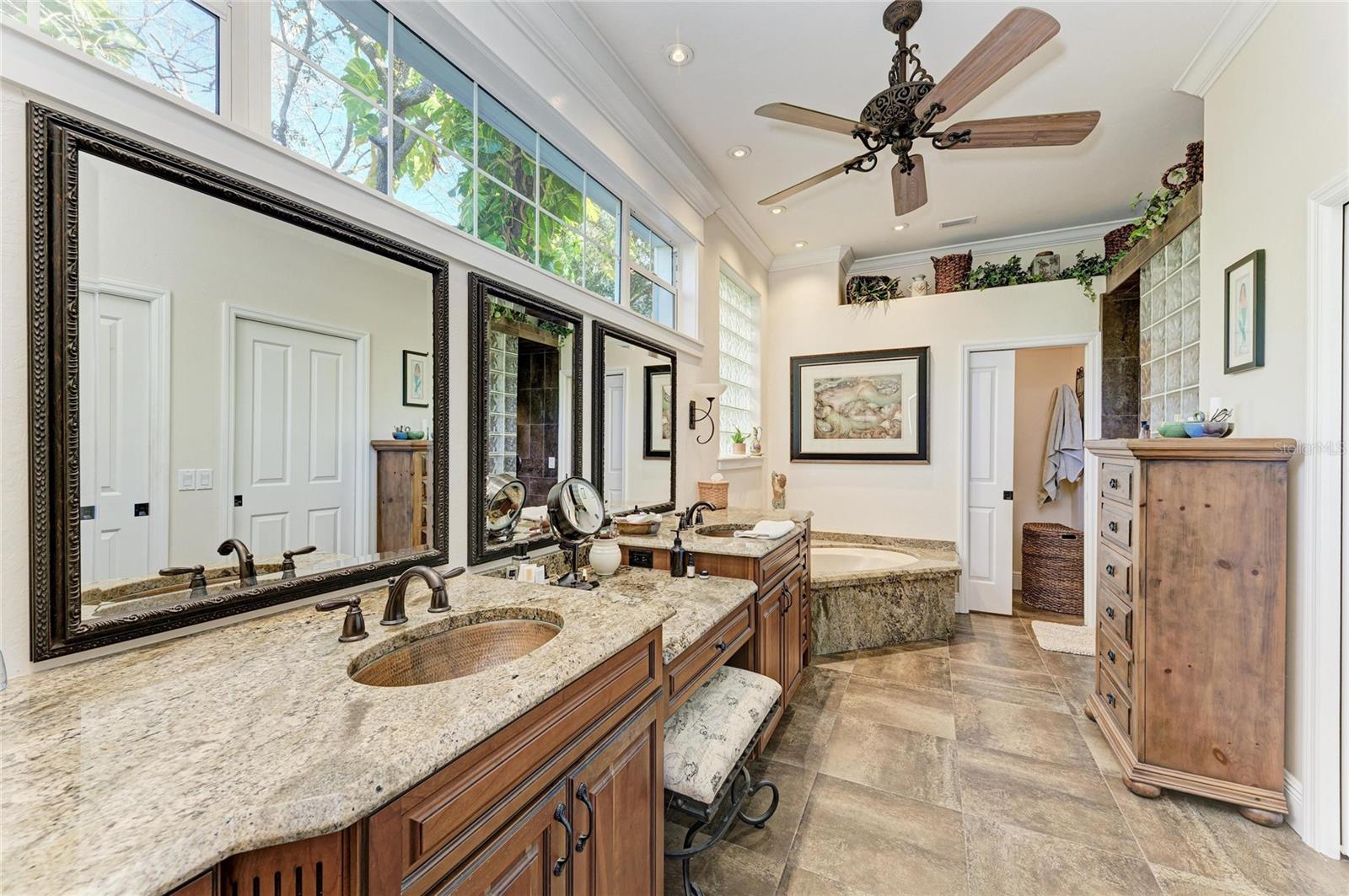 Image 37 of 98 For 39321 Washington Loop Road