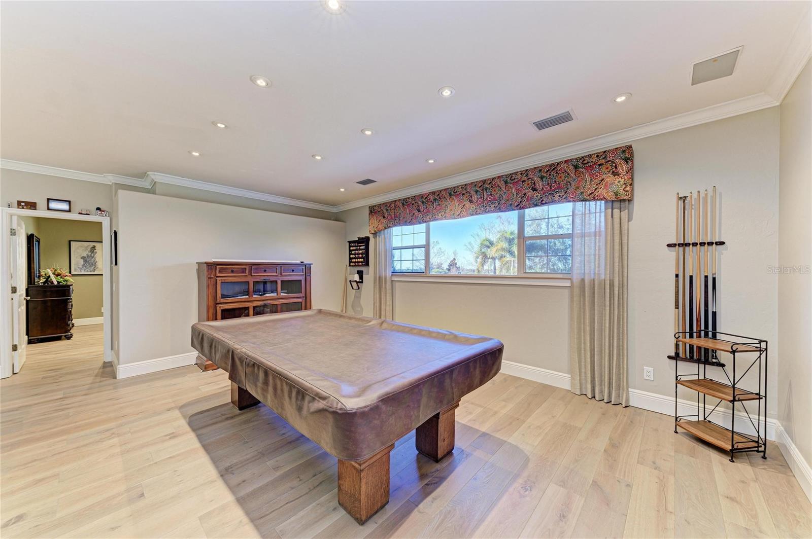 Image 47 of 98 For 39321 Washington Loop Road