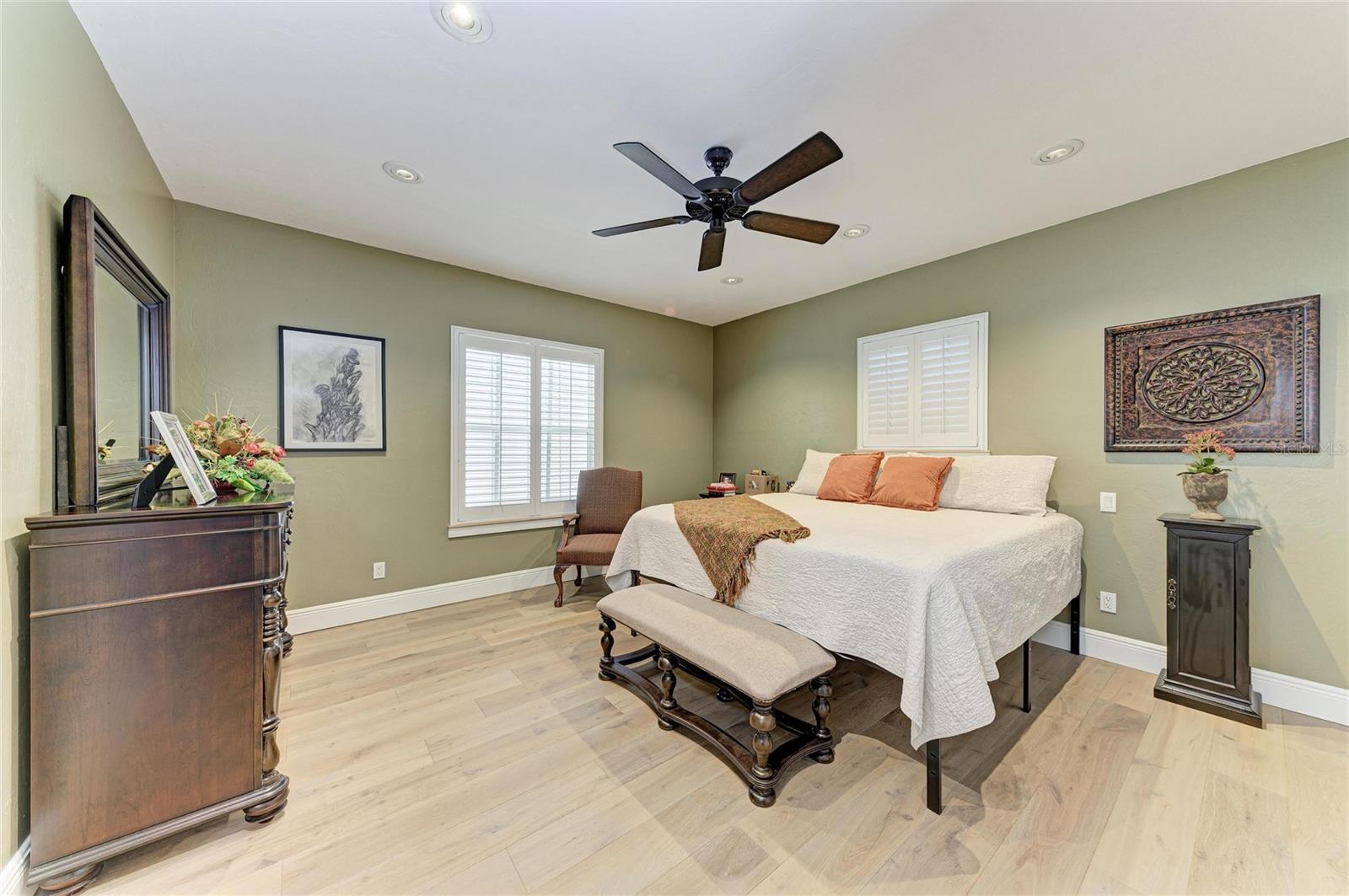 Image 55 of 98 For 39321 Washington Loop Road