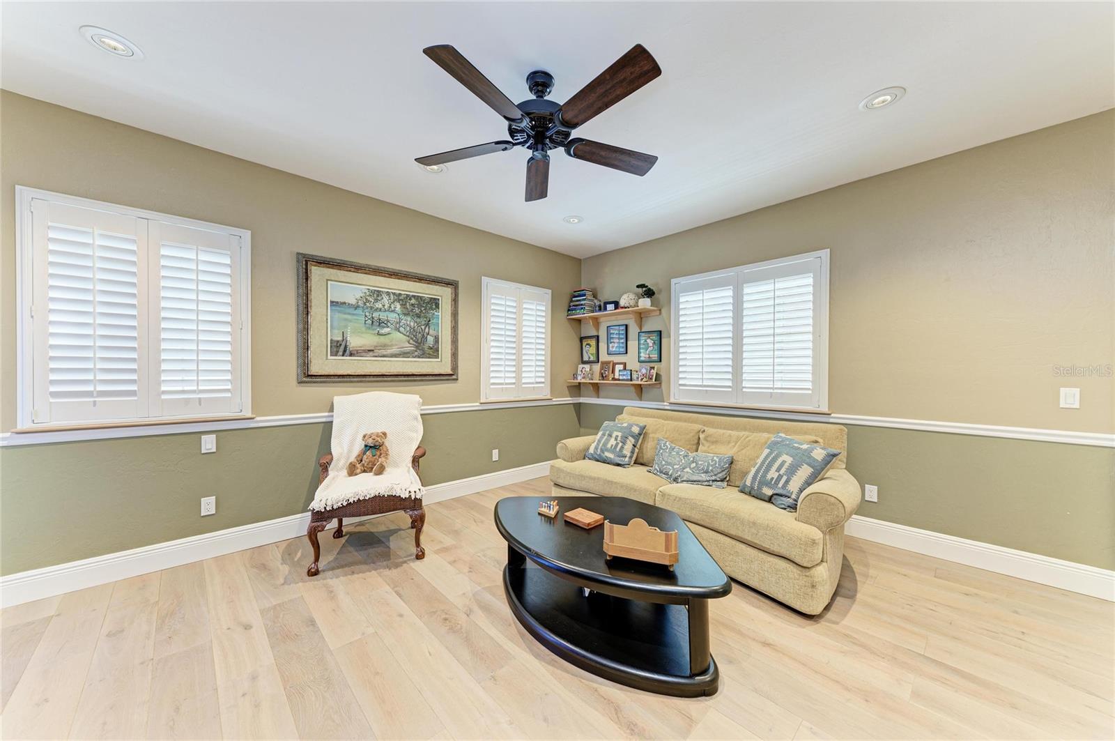 Image 57 of 98 For 39321 Washington Loop Road