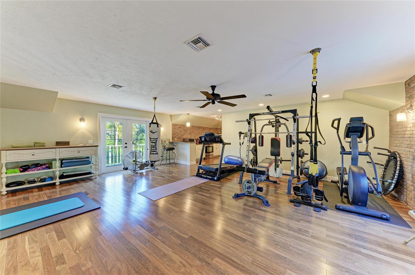 Image 62 of 98 For 39321 Washington Loop Road