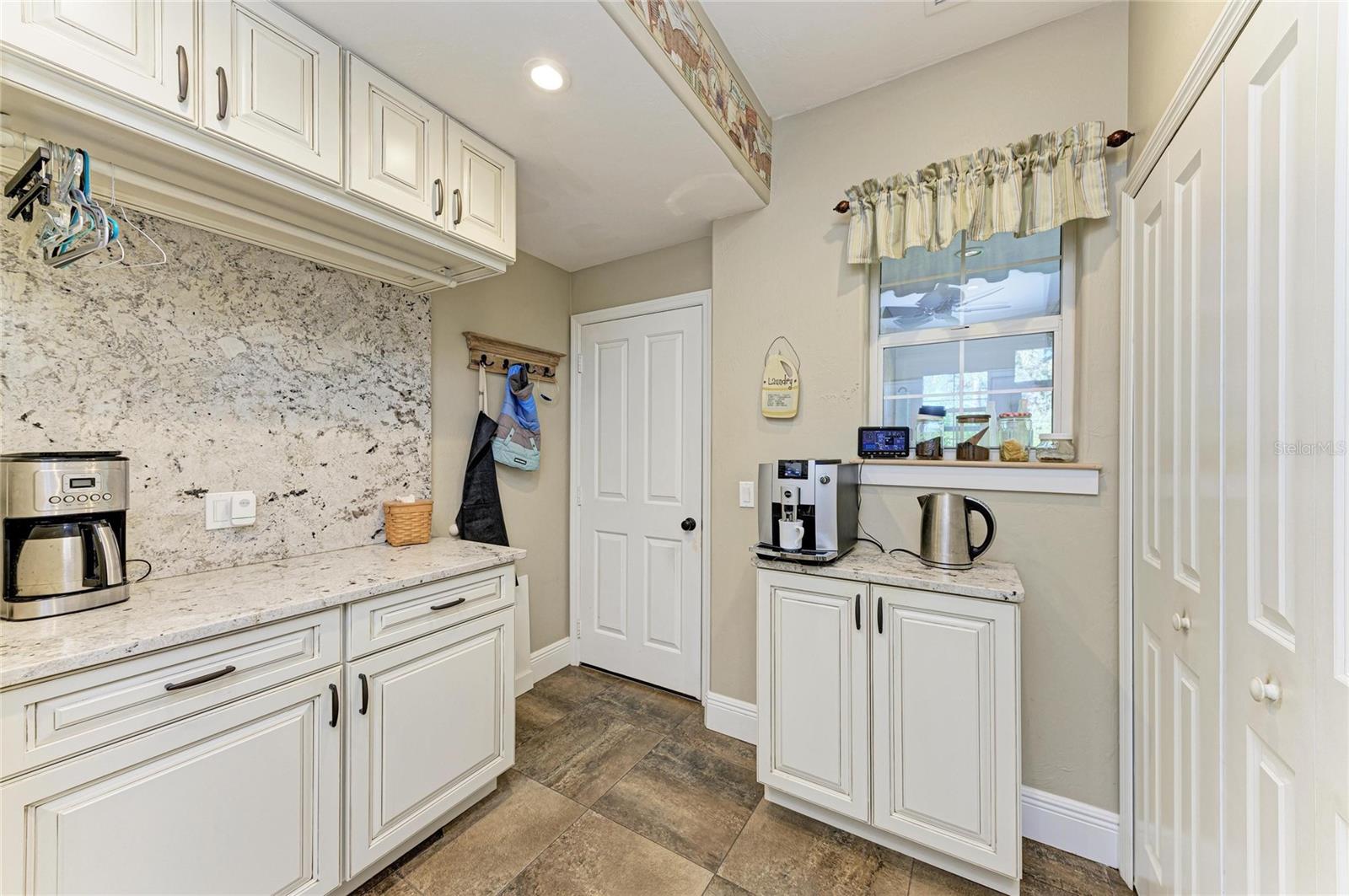 Image 68 of 98 For 39321 Washington Loop Road