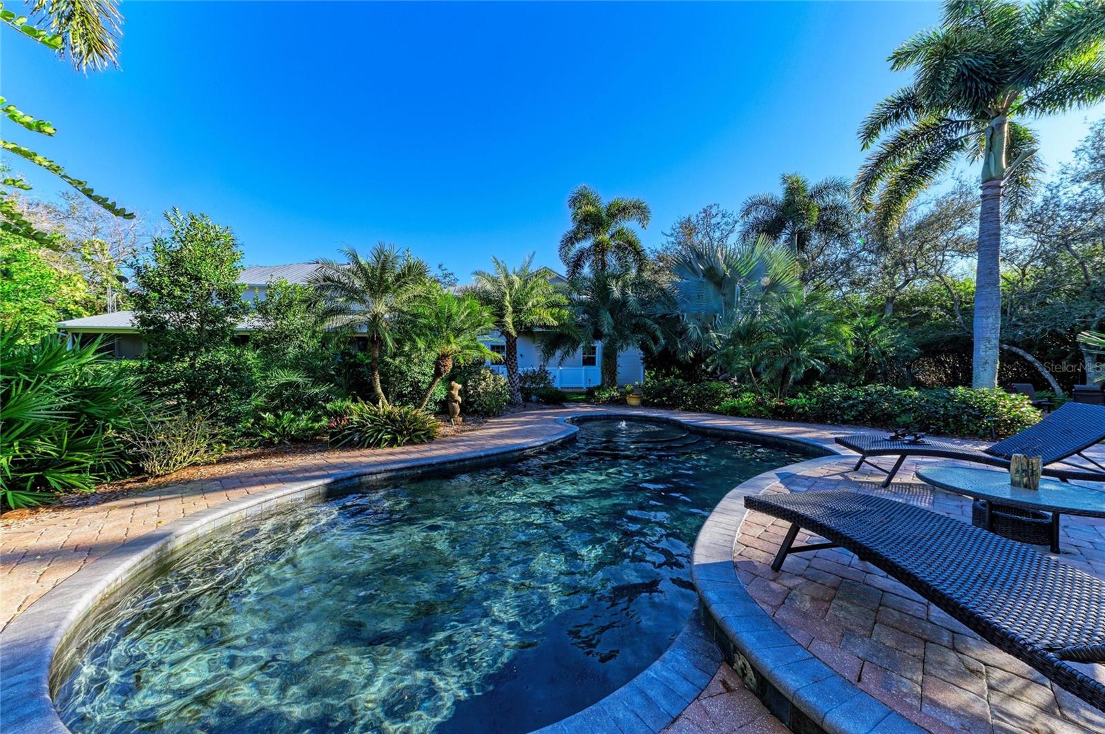 Image 70 of 98 For 39321 Washington Loop Road