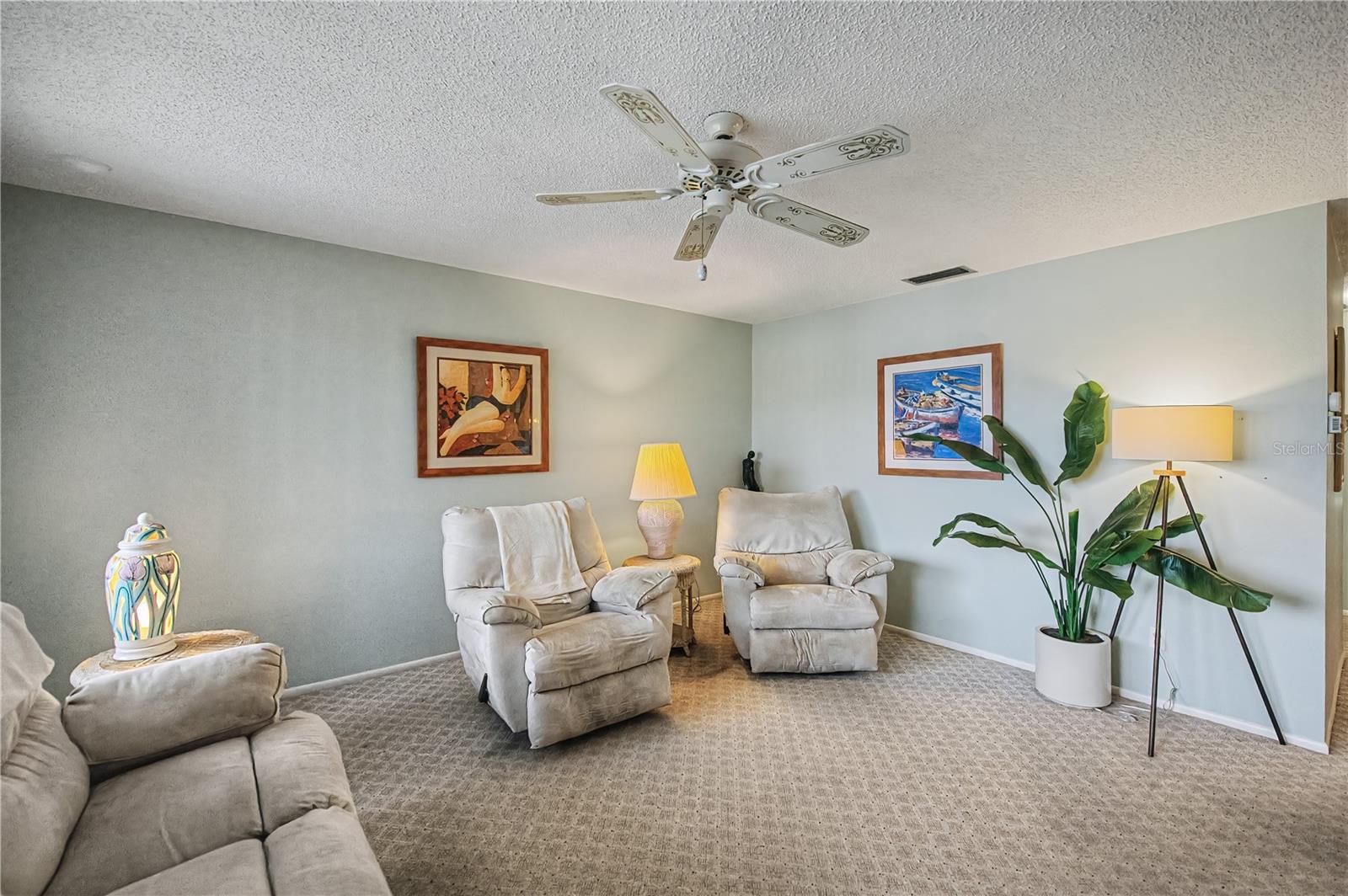 Image 12 of 58 For 22375 Edgewater Drive 238