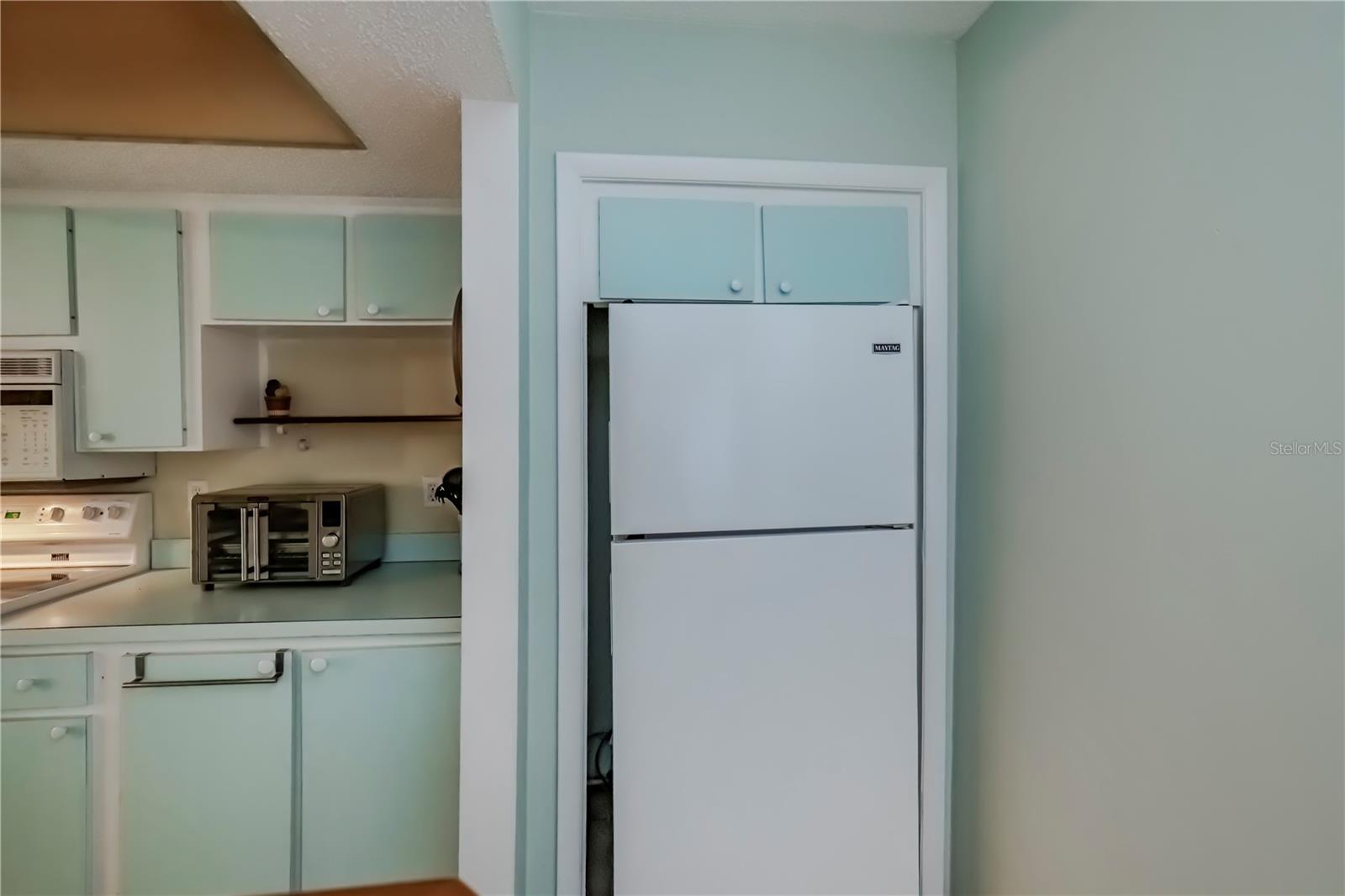 Image 15 of 58 For 22375 Edgewater Drive 238