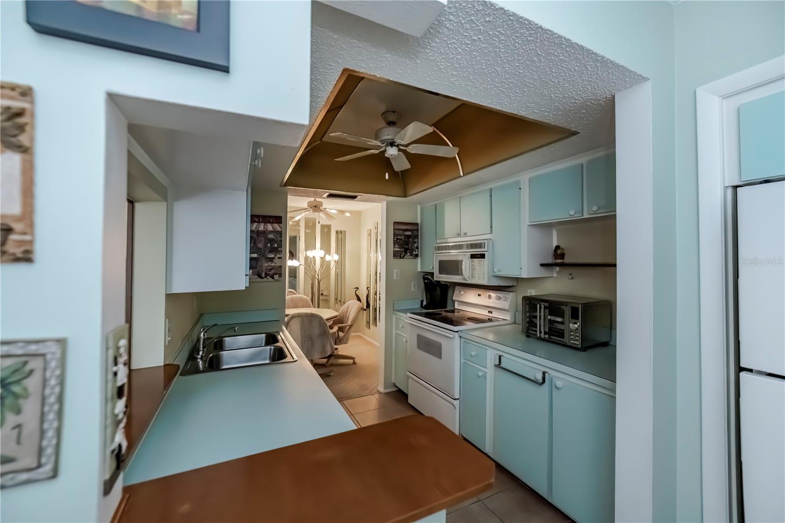 Image 17 of 58 For 22375 Edgewater Drive 238