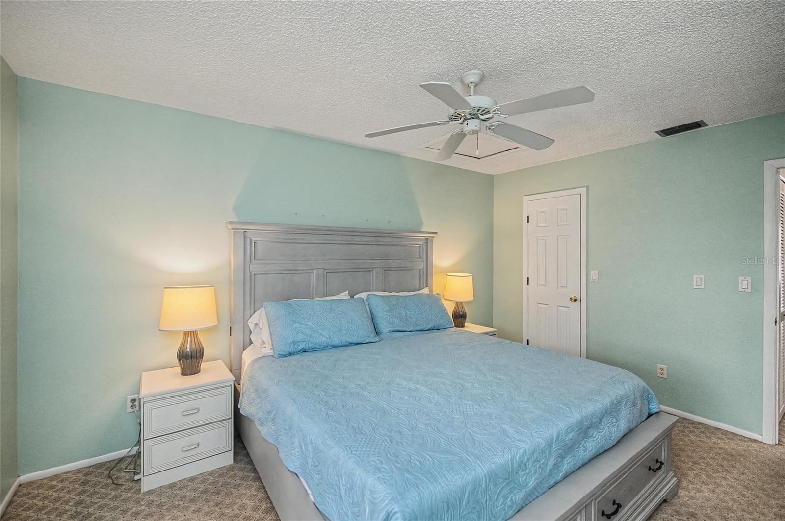 Image 22 of 58 For 22375 Edgewater Drive 238