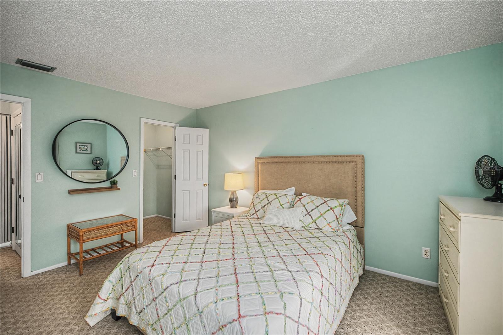 Image 29 of 58 For 22375 Edgewater Drive 238