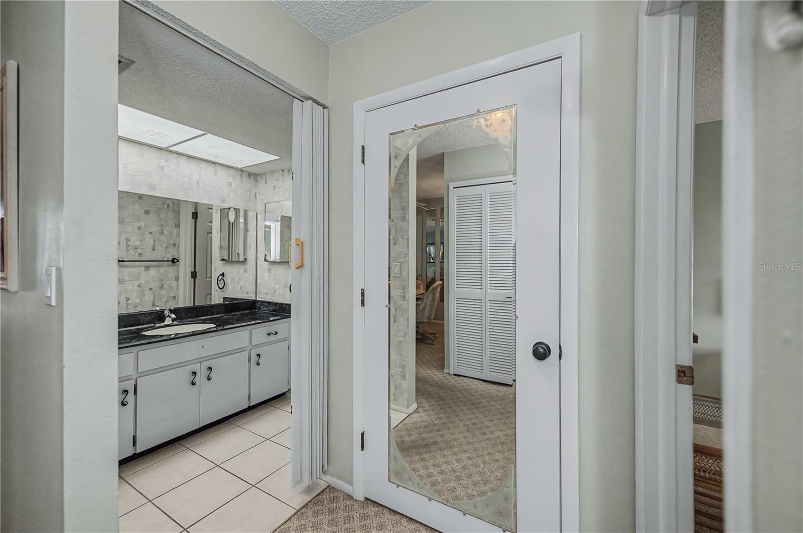 Image 35 of 58 For 22375 Edgewater Drive 238