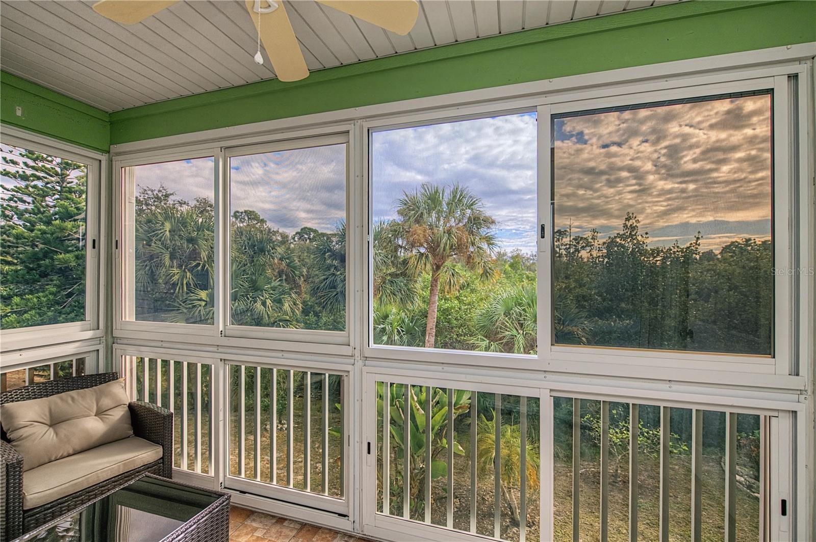 Image 37 of 58 For 22375 Edgewater Drive 238