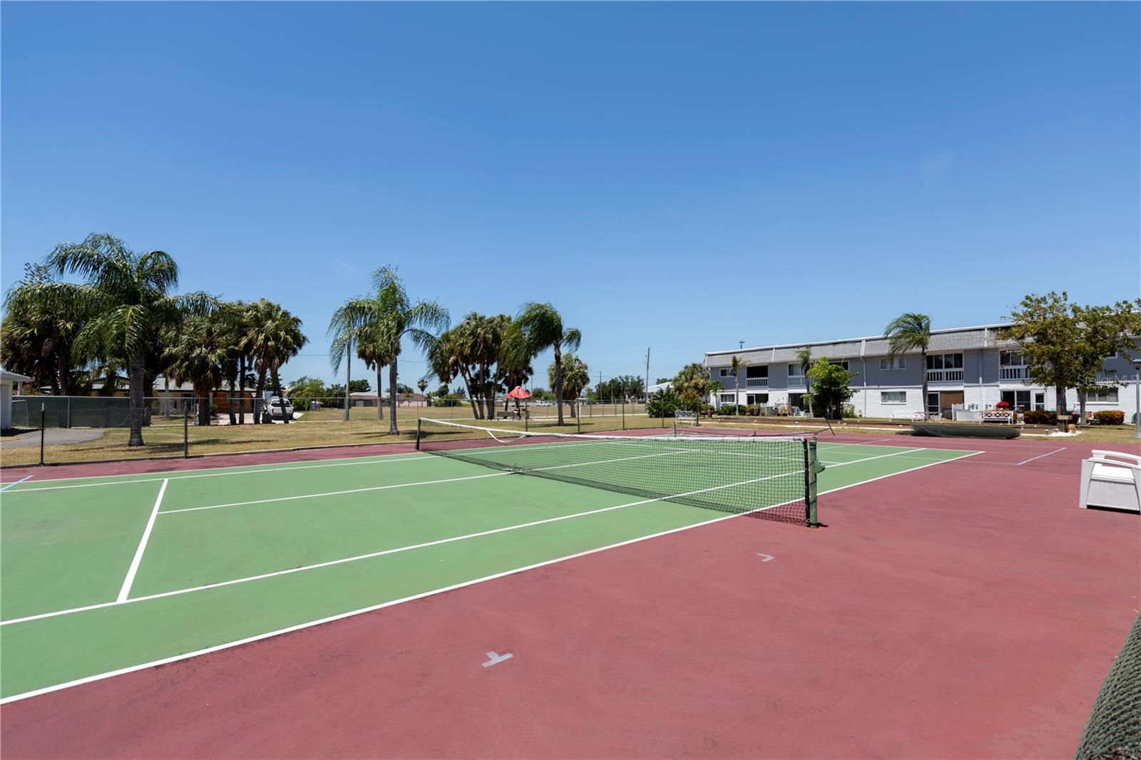 Image 43 of 58 For 22375 Edgewater Drive 238