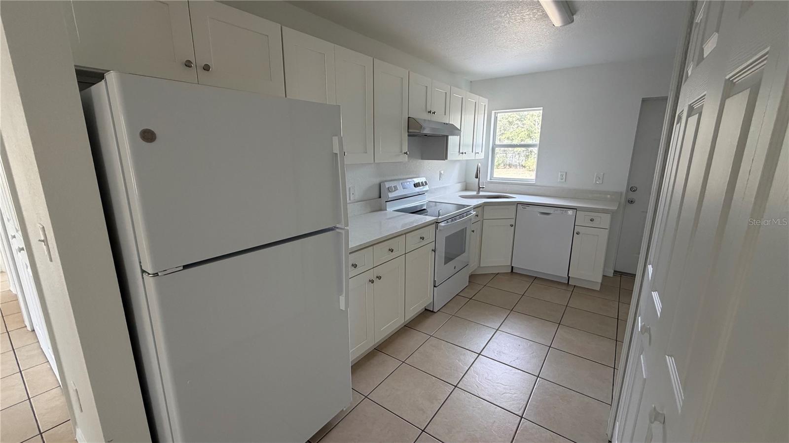 Image 6 of 7 For 1928 Cherry Drive