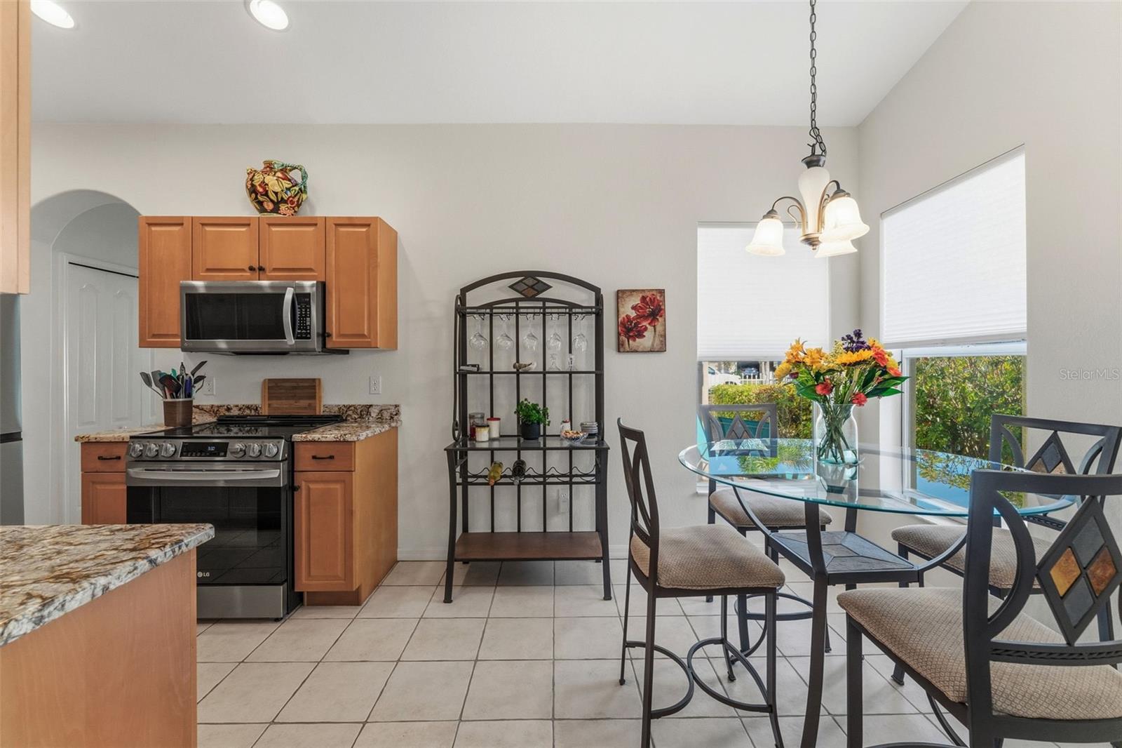 Image 16 of 62 For 1039 Topelis Drive