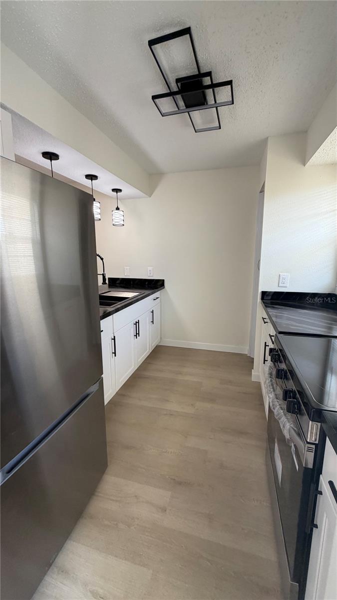 Image 3 of 9 For 2801 Vasco Street #13