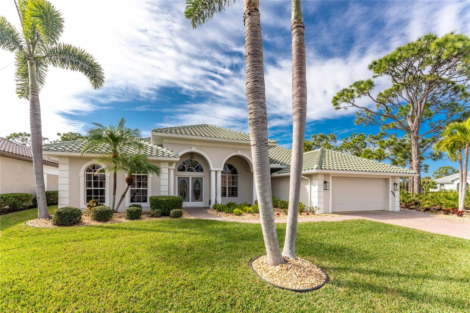 Image 2 of 65 For 4941 Linkside Drive 17