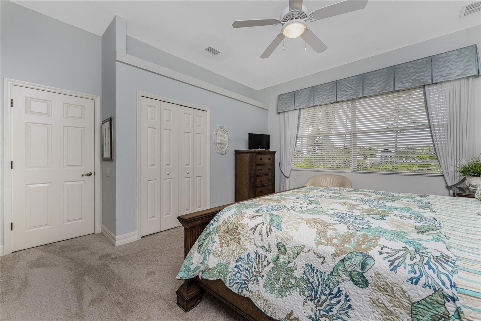 Image 32 of 65 For 4941 Linkside Drive 17