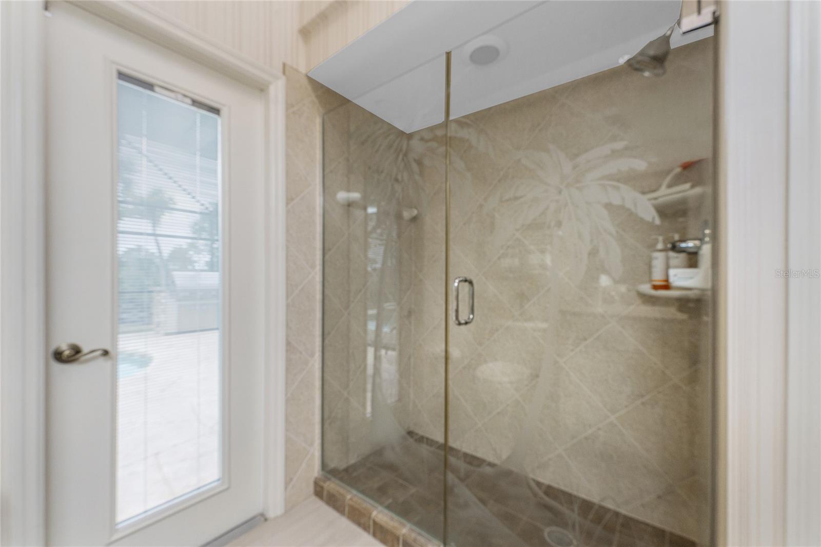 Image 34 of 65 For 4941 Linkside Drive 17