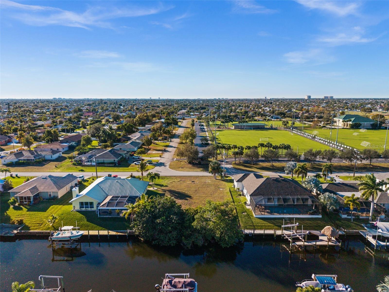 Image 7 of 15 For 241 40th Street