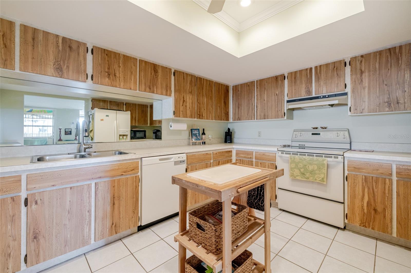 Image 20 of 55 For 3230 Southshore Drive 34c