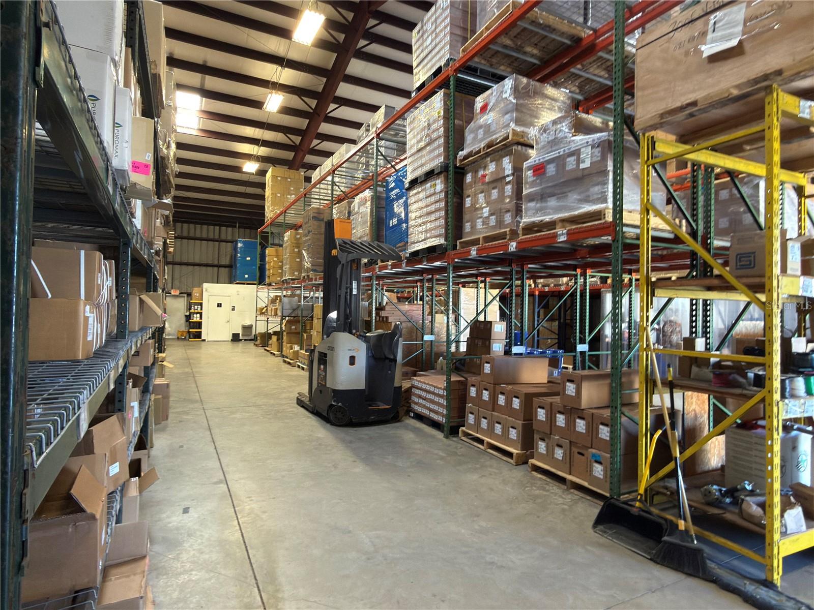 Image 14 of 17 For 4210 Whidden Boulevard